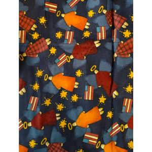 4.5 yards of 90's Crafting Fabric 2 Patterns